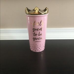 NWT Hallmark Ceramic Tumbler Glass with Lid- Feels Good To Be Queen - Pink